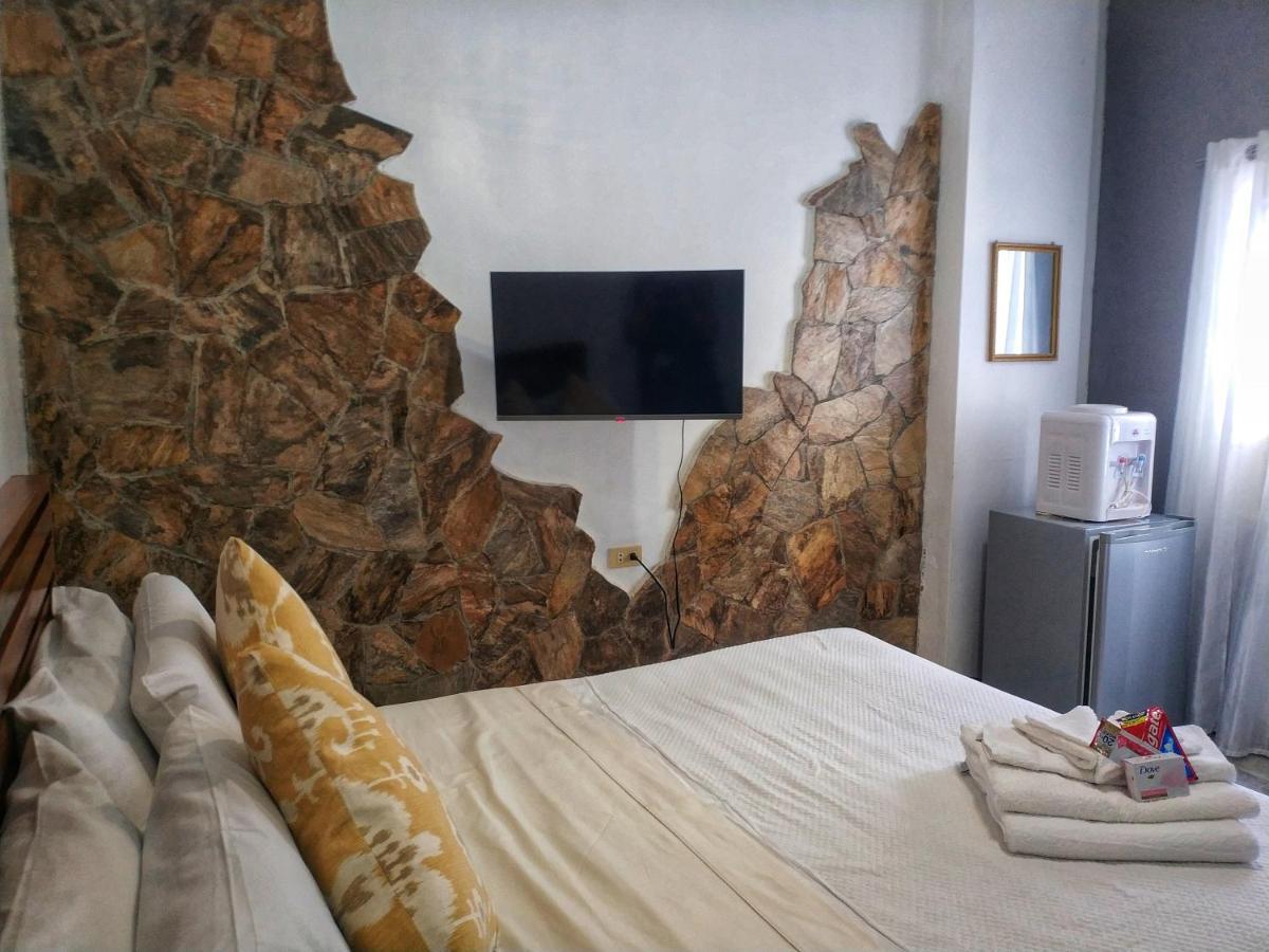 Stone Creek House Bed and Breakfast Romblon Εξωτερικό φωτογραφία