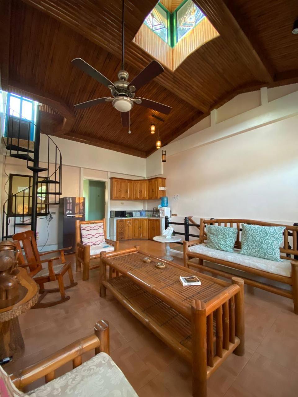 Stone Creek House Bed and Breakfast Romblon Εξωτερικό φωτογραφία